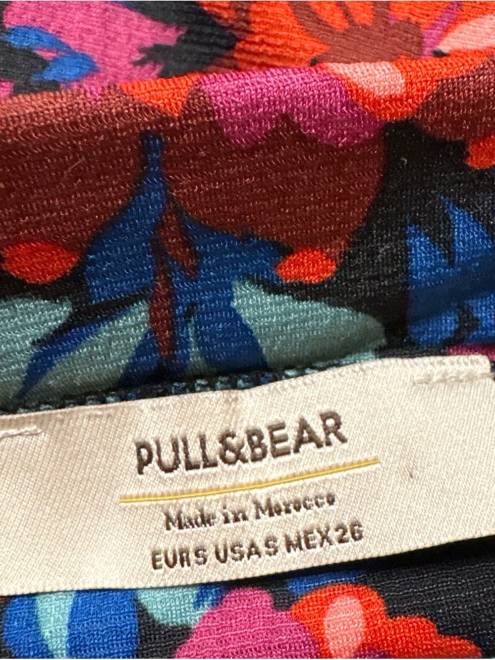 Y2K Pull & Bear Floral Midi Skirt in Black with Red & Blue Flowers - Picture 4 of 4